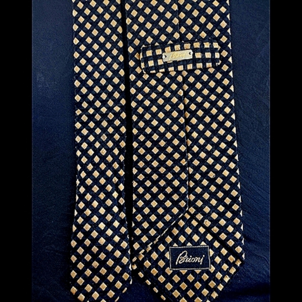 Brioni Tie 100% Silk Handmade in Italy
